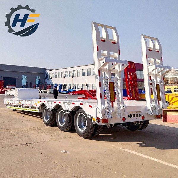 Remorques à plateau surbaissé à 4 essieux