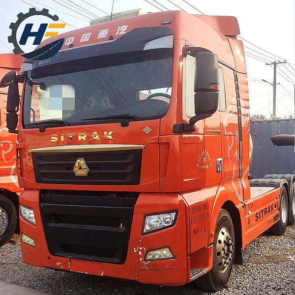 Camion lourd Sinotruk C7H 440 ch 6x4 GNC tracteur