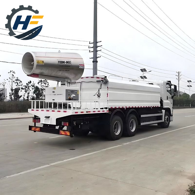 Camion-citerne à eau