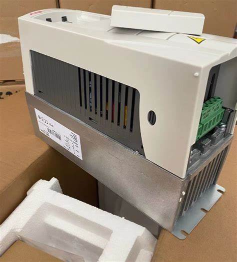ACS880-01-293A-3