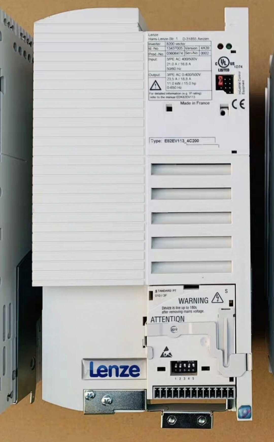 E82EV302-4C