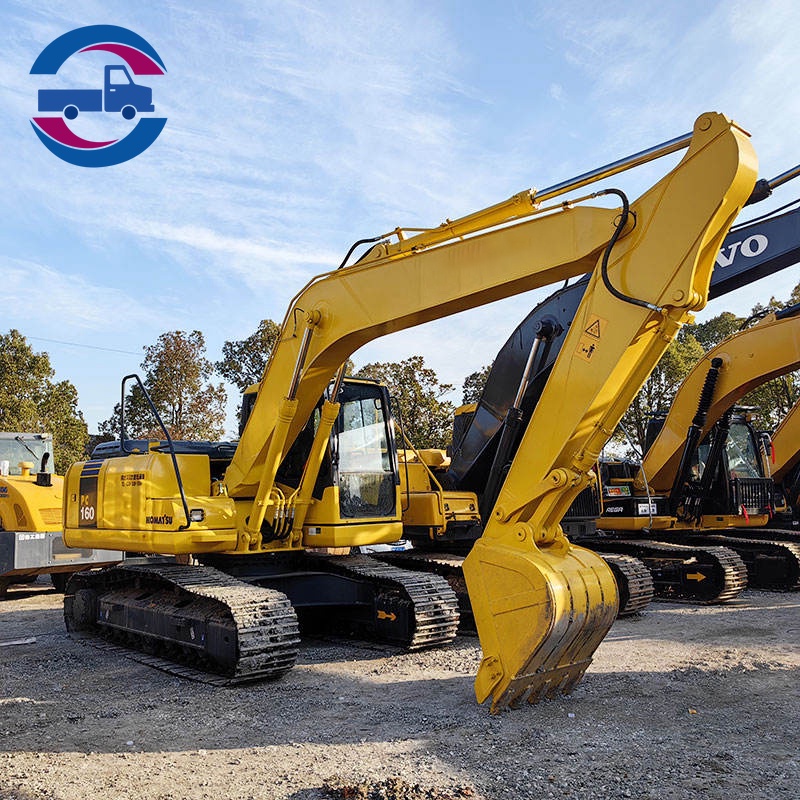 Utilisation d’une excavatrice Komatsu PC160LC d’occasion