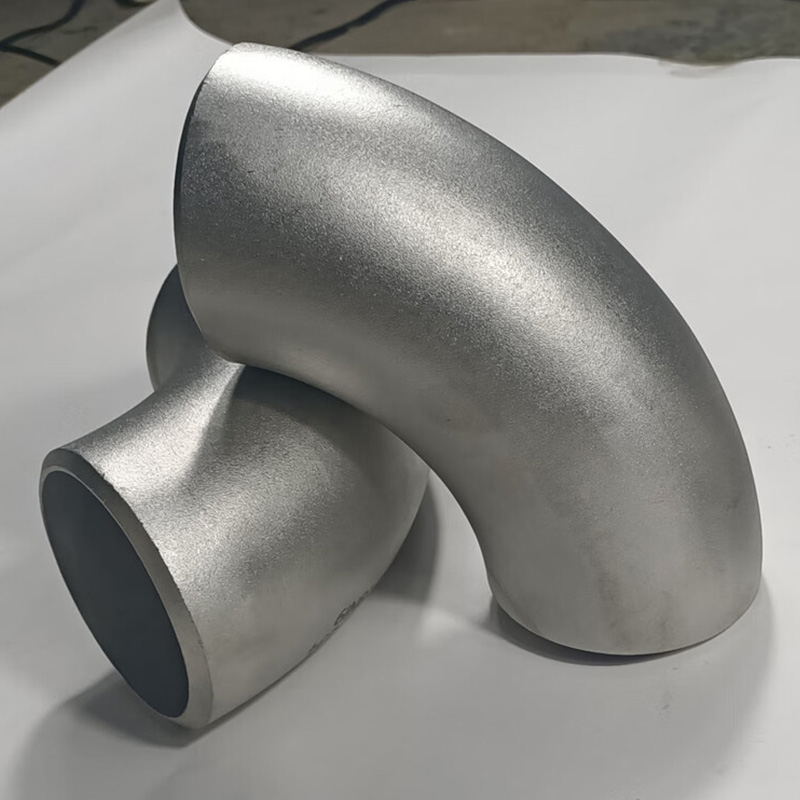Stainless steel 90° long radius butt welded elbow