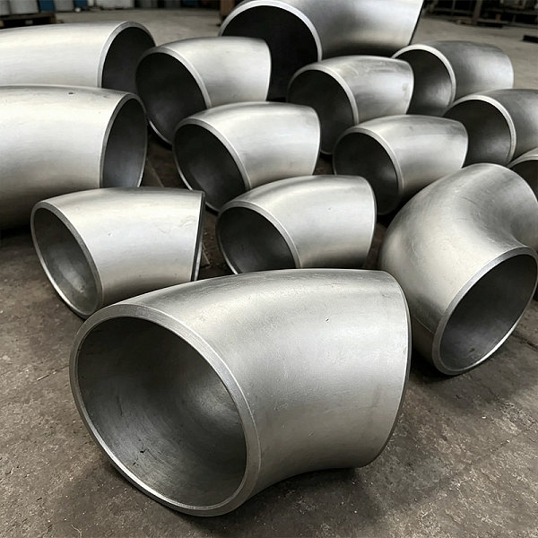 Stainless steel 45° butt welded elbow