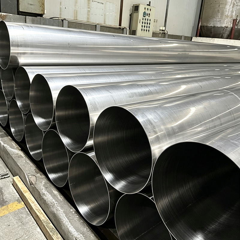 Stainless steel seamless hot-rolled steel pipe