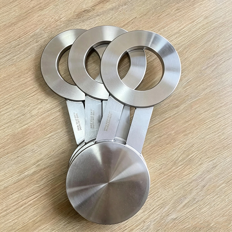 Stainless steel figure-eight blind plate