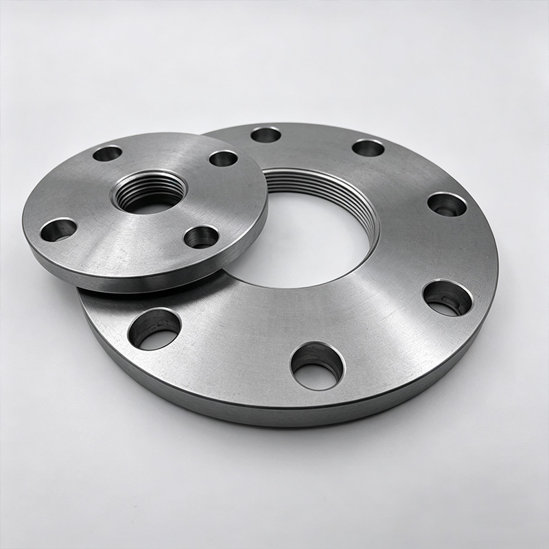 Carbon steel threaded flange