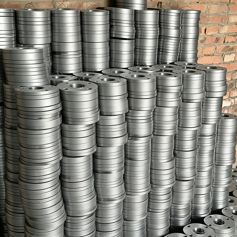 Carbon steel threaded flange