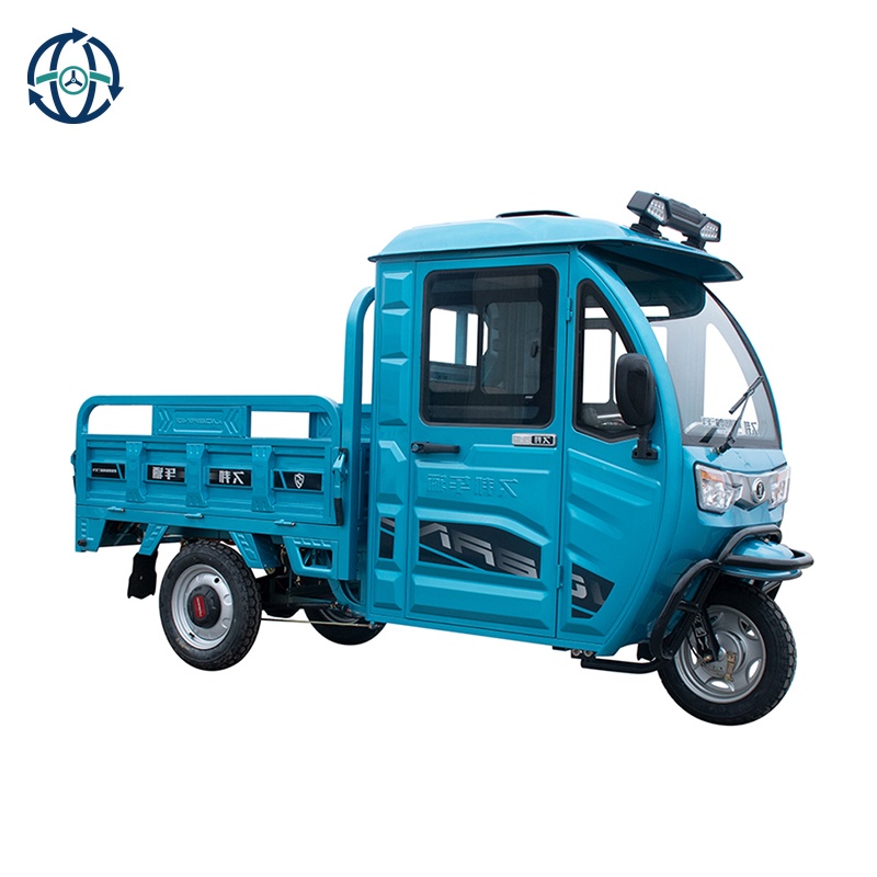 Electric Cargo Truck Enclosed Three Wheeler Cargo Tricycle with Driving Cabine Loading