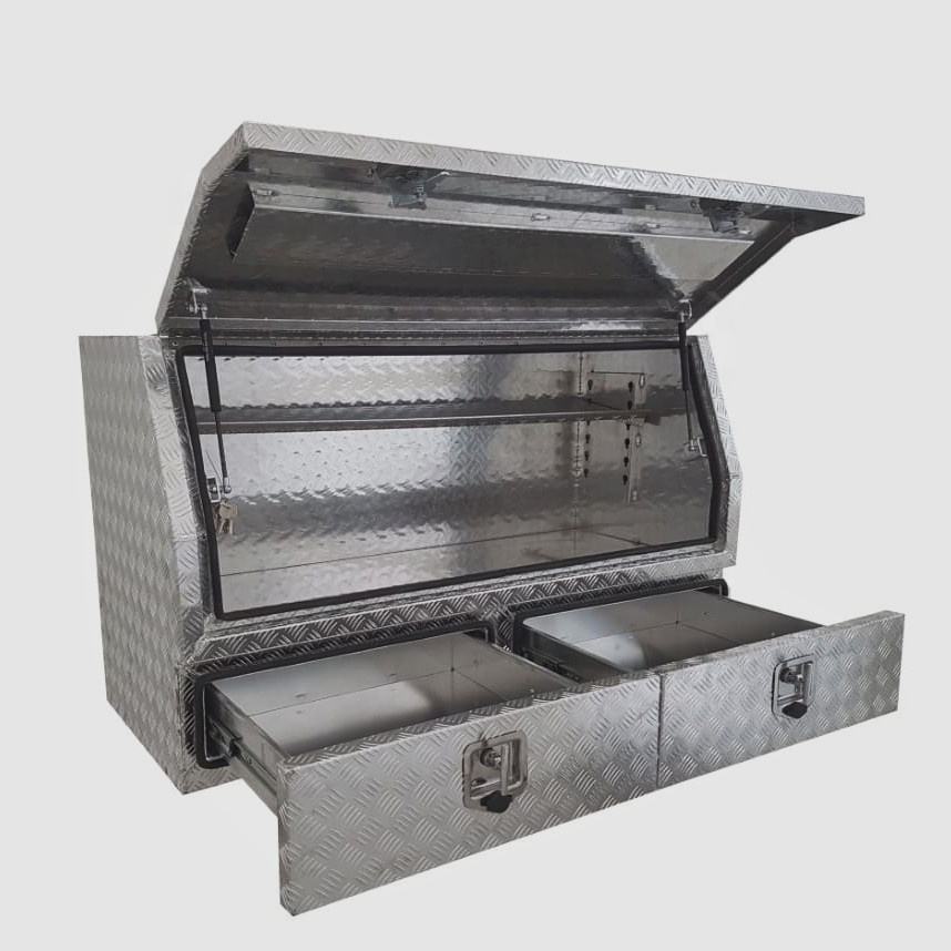 Heavy-duty aluminum under-base toolbox