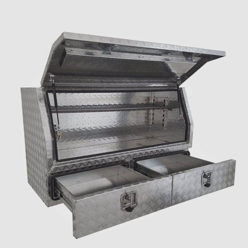 Heavy-duty aluminum under-base toolbox