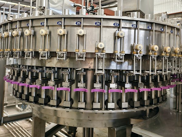 Precision Foam Control and Intelligent Quality Enhancement! Next-Generation Electronic Valve Filler for Carbonated Beverages Leads the Way in Filling Technology Upgrades Precision Foam Control and Intelligent Quality Enhancement! Next-Generation Electronic Valve Filler for Carbonated Beverages Leads the Way in Filling Technology Upgrades