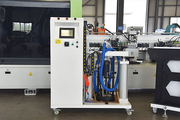 Alimentateur de colle PUR