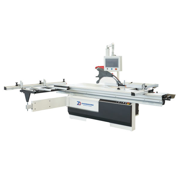 Scie à format à table coulissante CNC