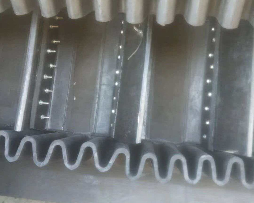 Corrugated High-Incline Sidewall Conveyor Belts