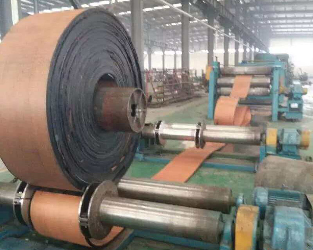 Conveyor Belts for Oilfield Pumping Units