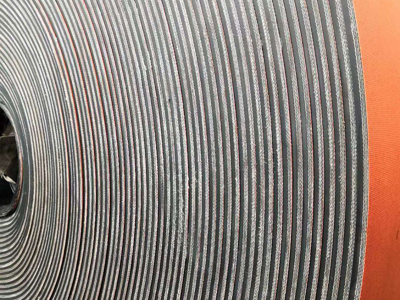 High-Strength, Wear-Resistant Conveyor Belts
