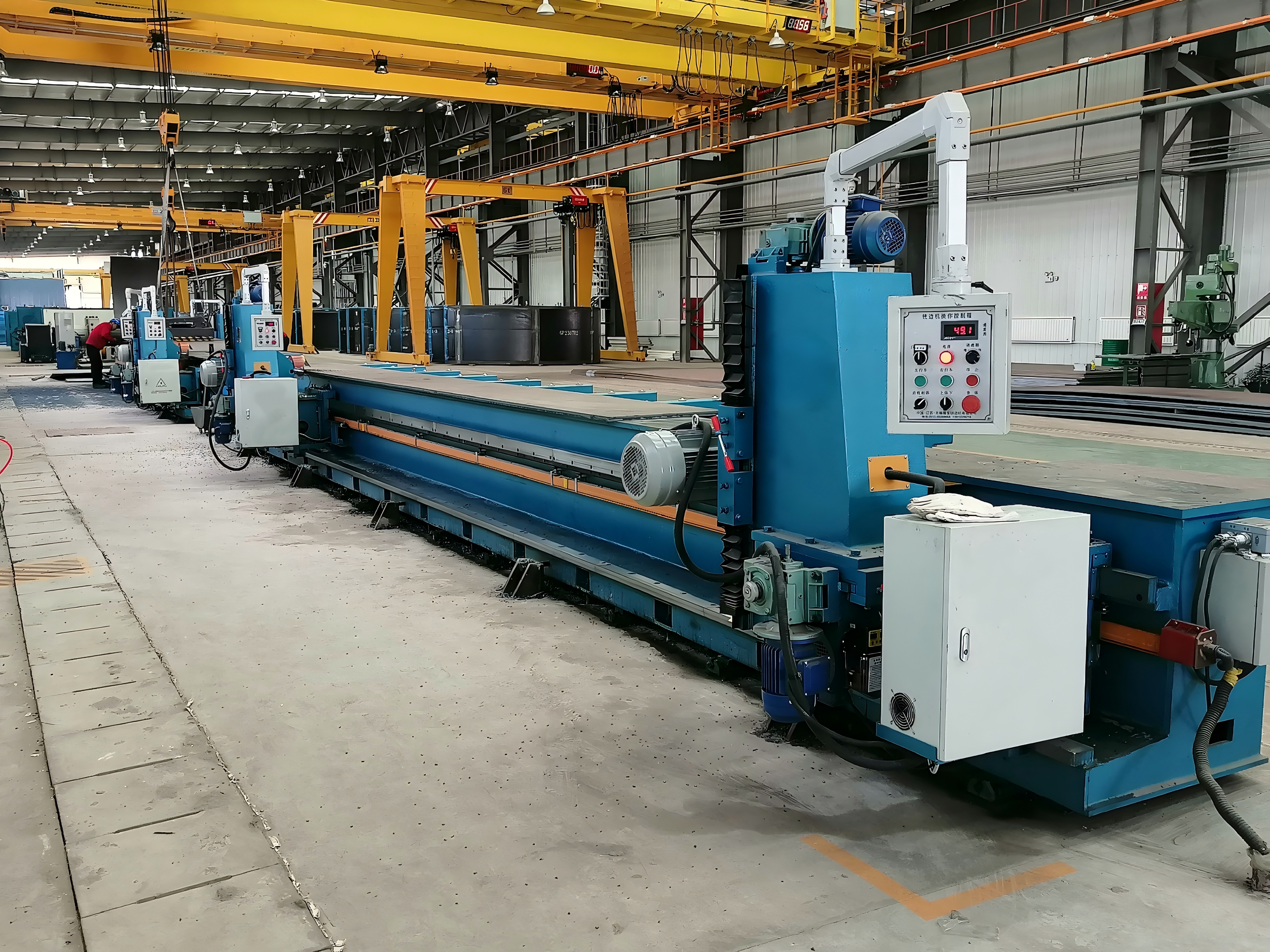Non-standard Edge Milling Machine Without Pressure Beam Non-standard Edge Milling Machine Without Pressure Beam