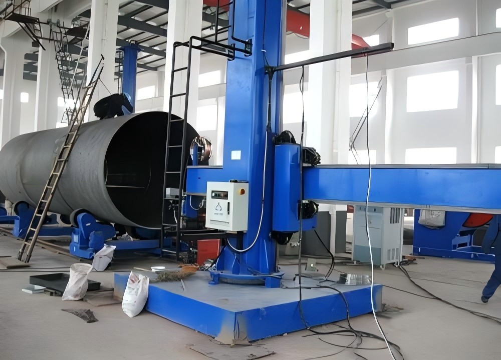 2.焊接操作架设备应用照片01 How to Compare a Welding Manipulator Seller Beyond Price
