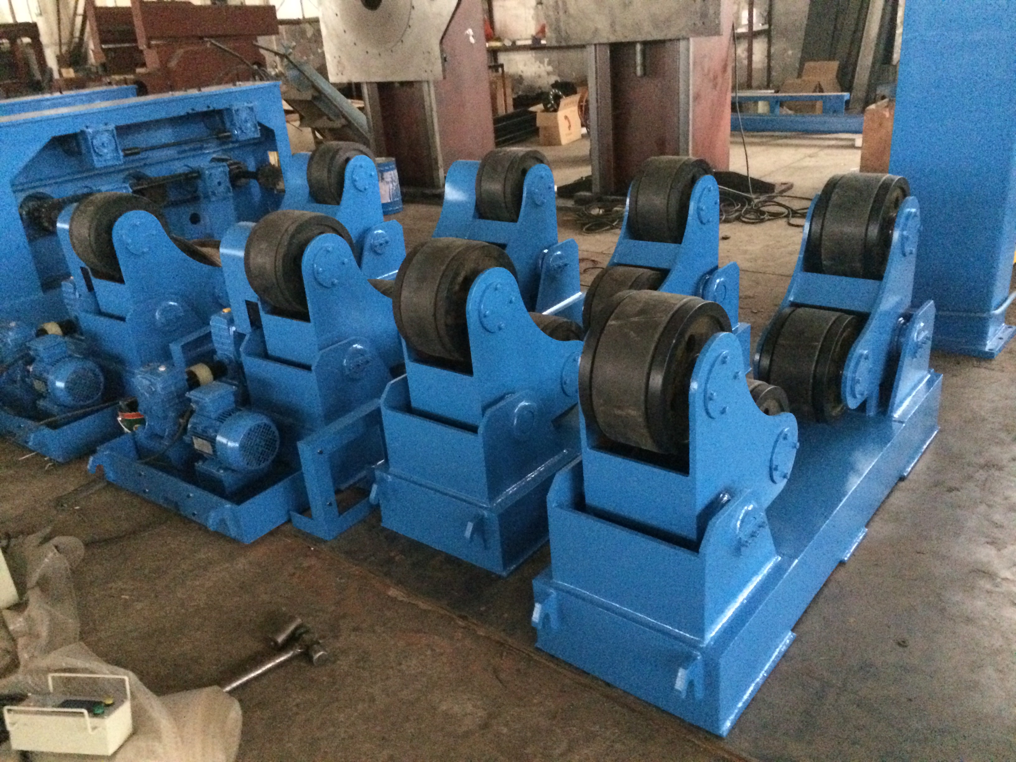 How a self-adjusting welding rotator improves shop flow