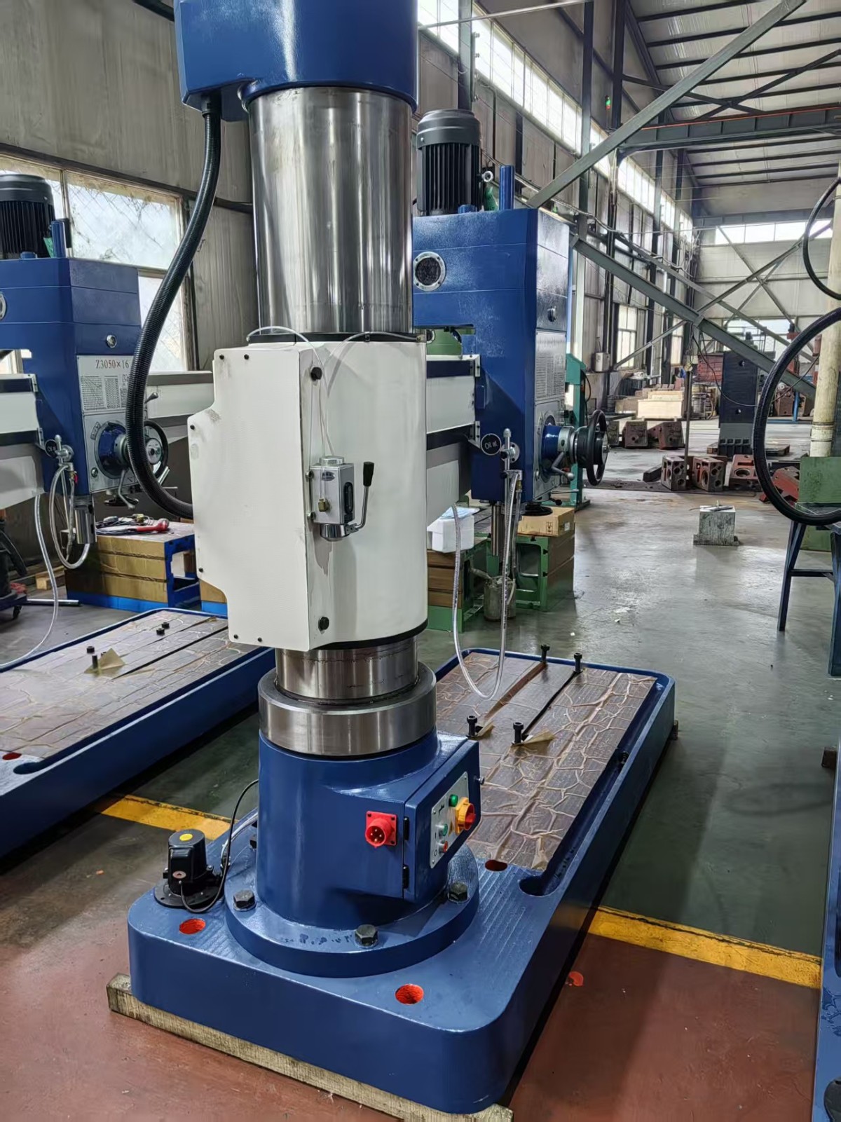 When a Universal Radial Drilling Machine Is the Better Fit