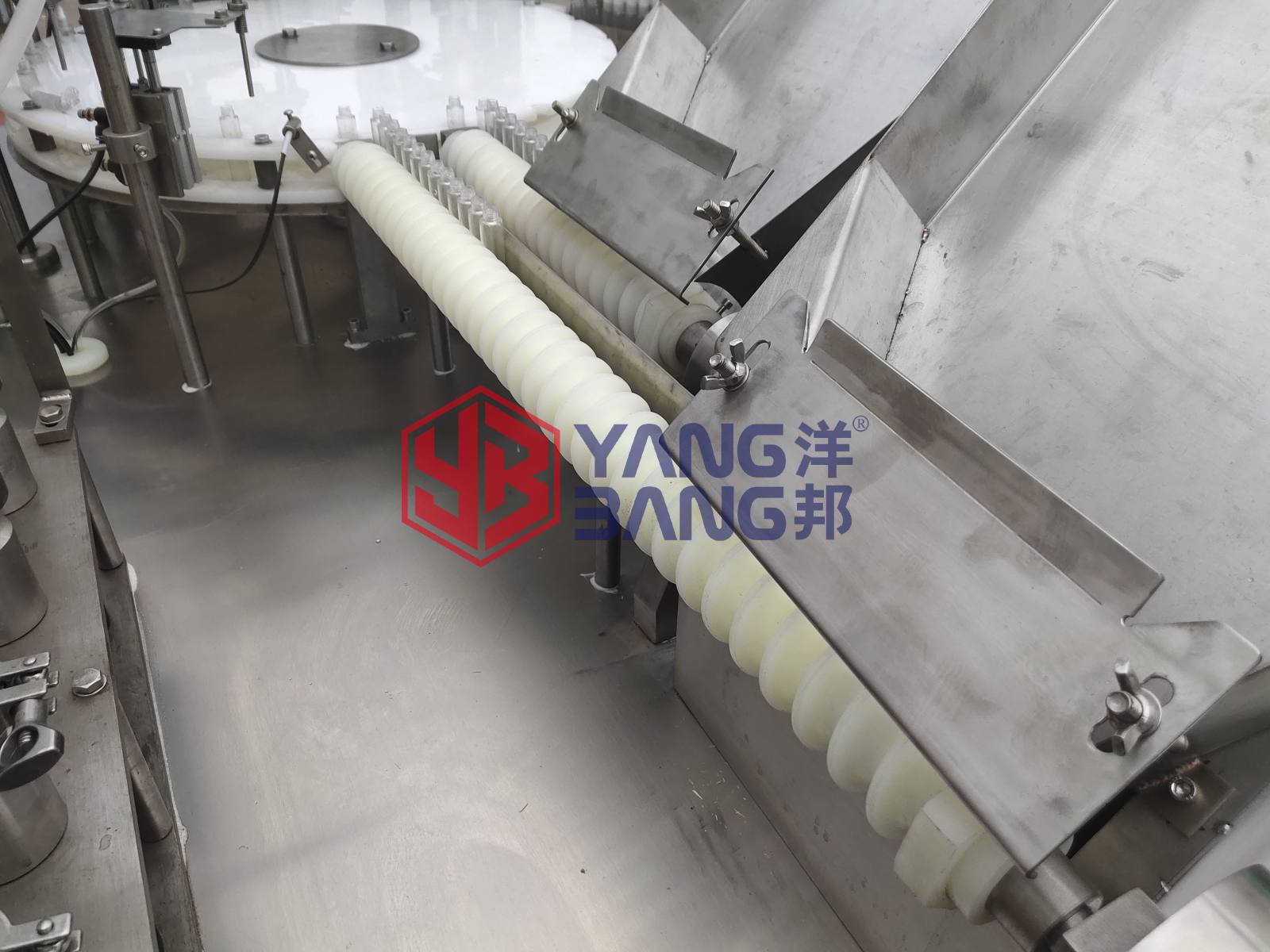 Máquina llenadora automática completa de bolígrafos quitamanchas YB-Y4 para detergente líquido de cuidado de prendas