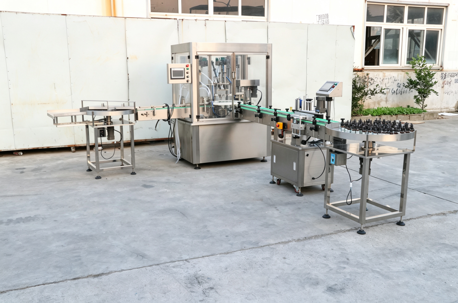 Máquina llenadora lineal de aceites esenciales de 4 cabezales YB-Y4 para botellas de vidrio cosméticas, línea profesional de belleza
