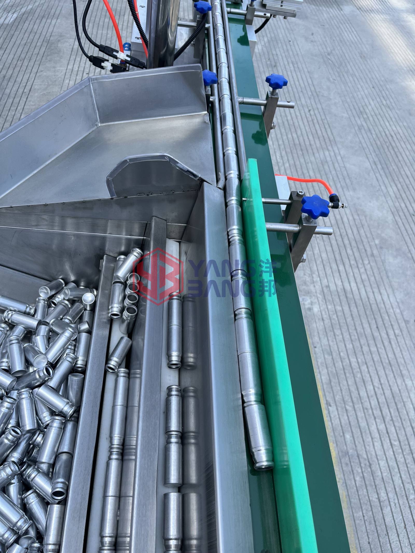 Máquina automática rotativa YB-LPC para orientar botellas con sistema de clasificación por placa de empuje para diversos alimentadores de botellas de plástico