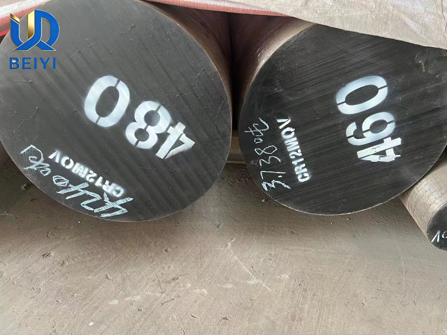 Plastic mold round bar