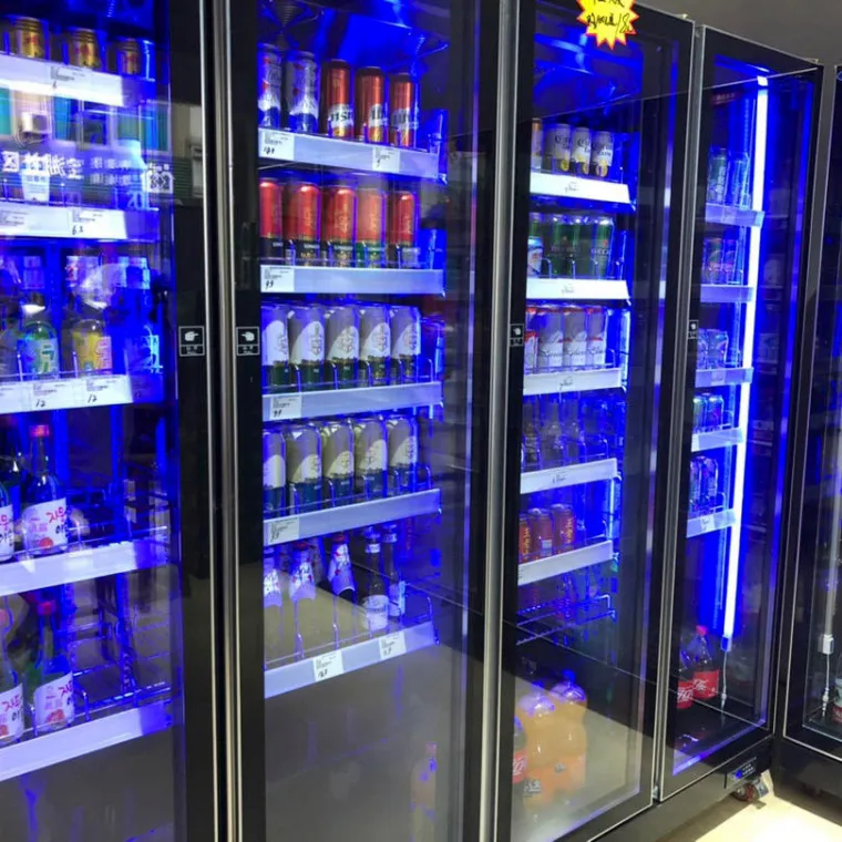 Commercial Triple Door Liquor Display Cooler, Refrigerated Wine Showcase for Bars