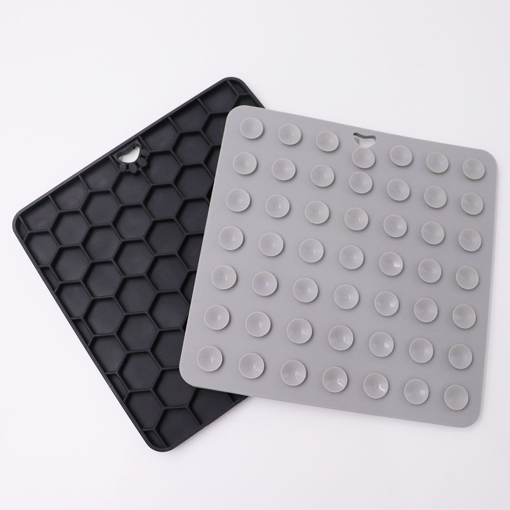 Licking Mat for Dogs and Cats Licking Mat for Dogs and Cats