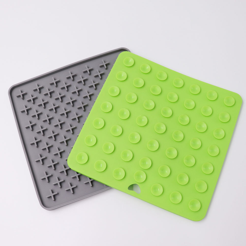 Licking Mat for Dogs and Cats Licking Mat for Dogs and Cats