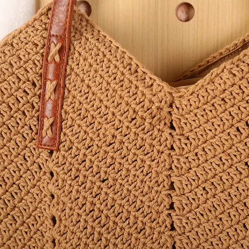 新しくスタイリッシュで多用途な編みバッグ