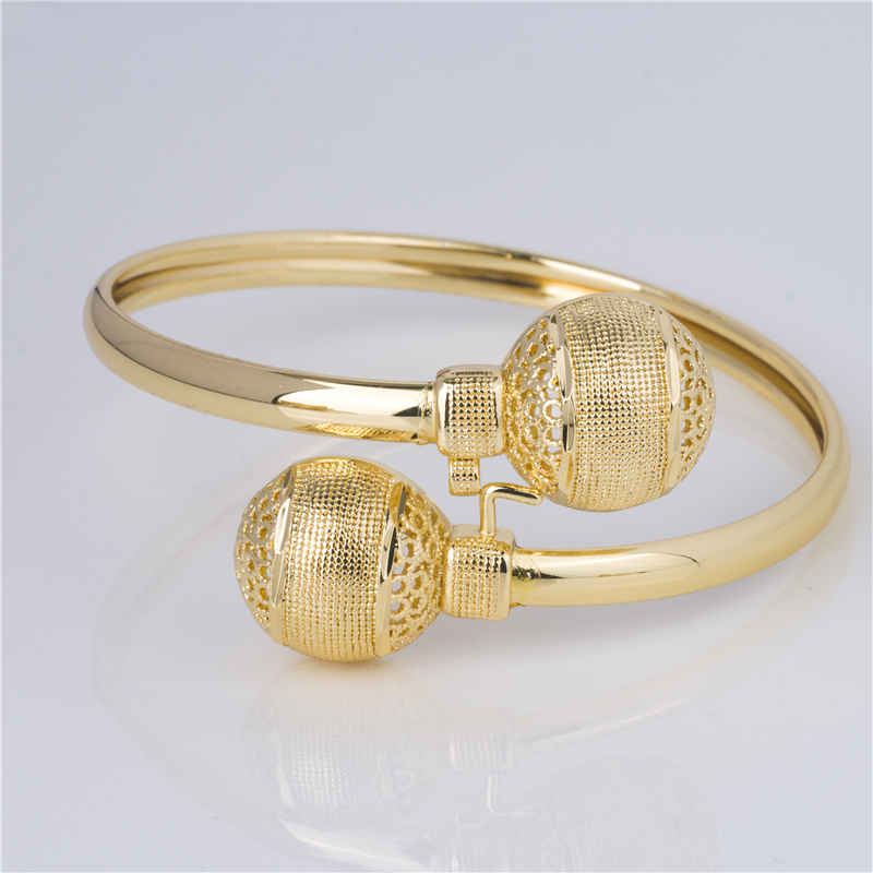 Minimalist Cuff for Women, Daily Wear