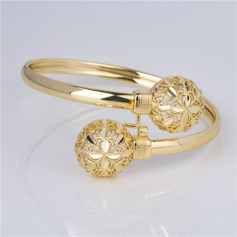 Minimalist Cuff for Women, Daily Wear