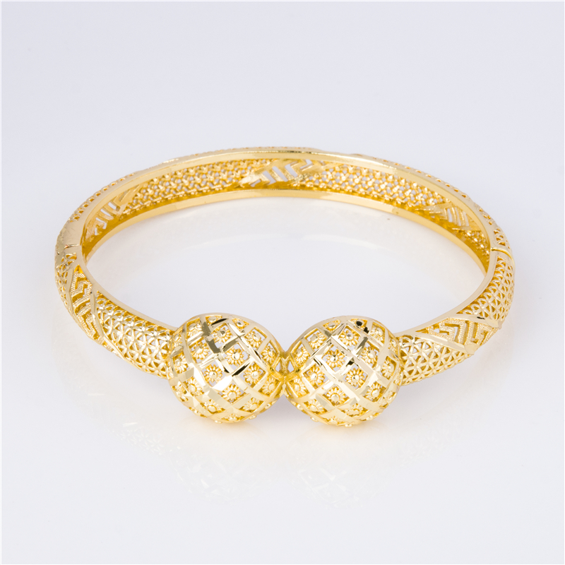 Stacking Bracelets for Bold Stacks