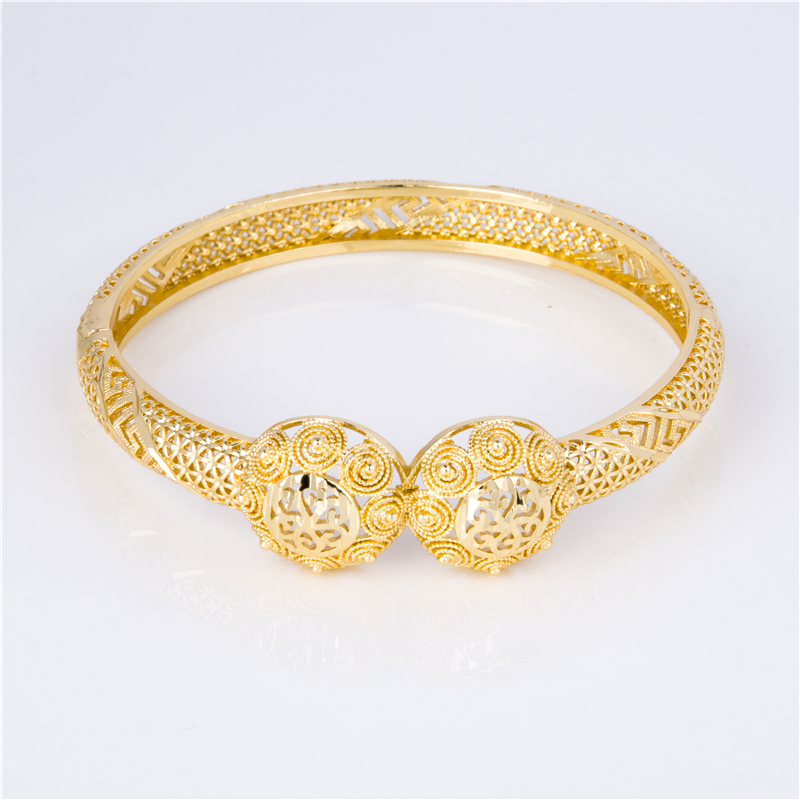 Stacking Bracelets for Bold Stacks