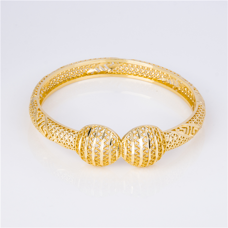 Stacking Bracelets for Bold Stacks