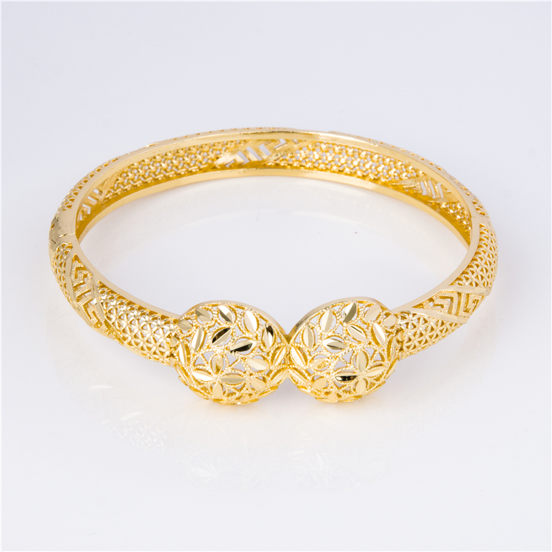 Stacking Bracelets for Bold Stacks