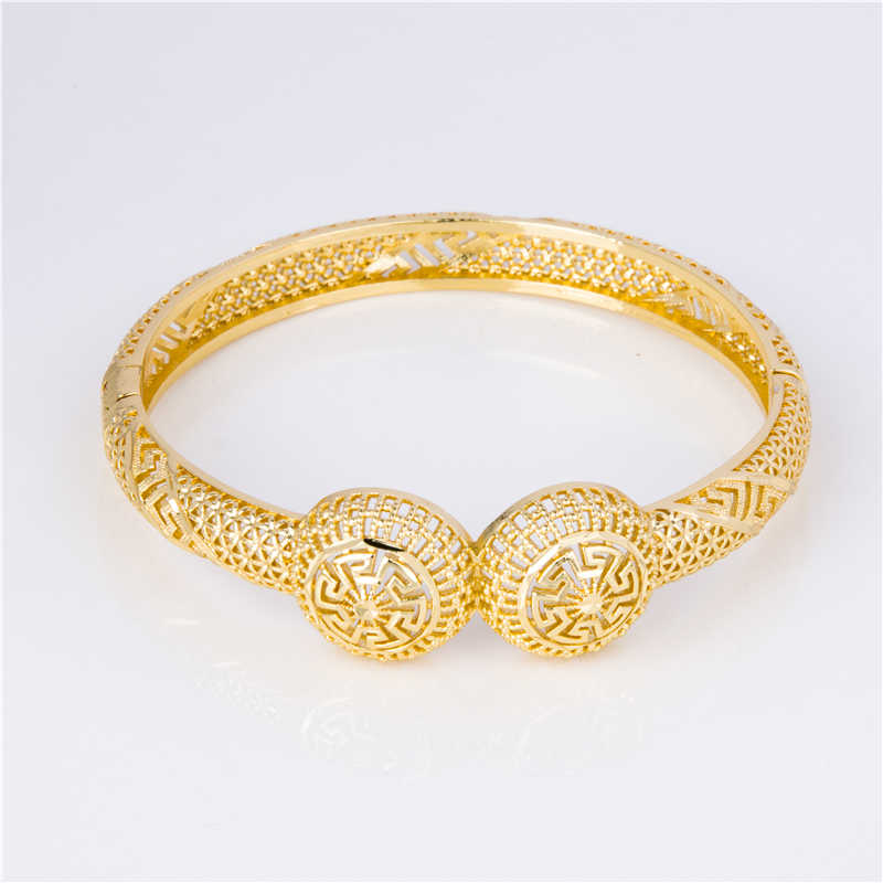 Stacking Bracelets for Bold Stacks