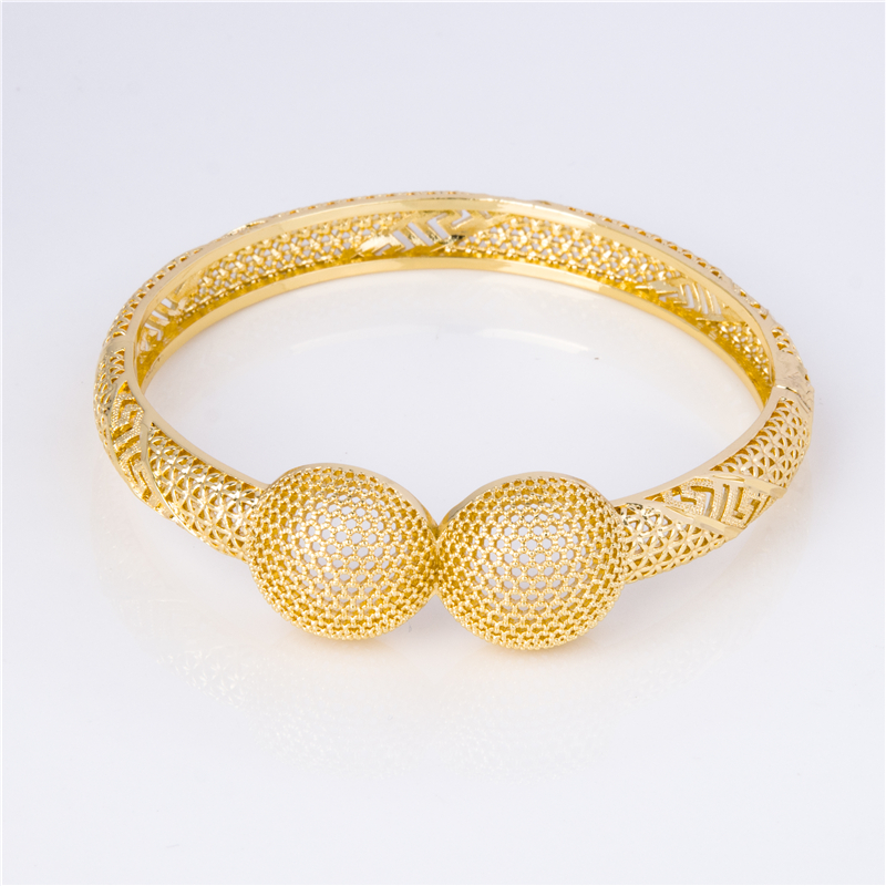 Stacking Bracelets for Bold Stacks