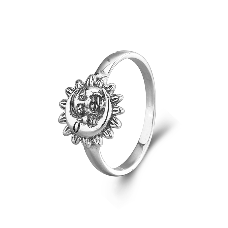 925 Sterling Silver Sun Ring - Radiant Sun Face Statement Ring, Celestial Vintage Jewelry Gift for Women 925 Sterling Silver Sun Ring - Radiant Sun Face Statement Ring, Celestial Vintage Jewelry Gift for Women
