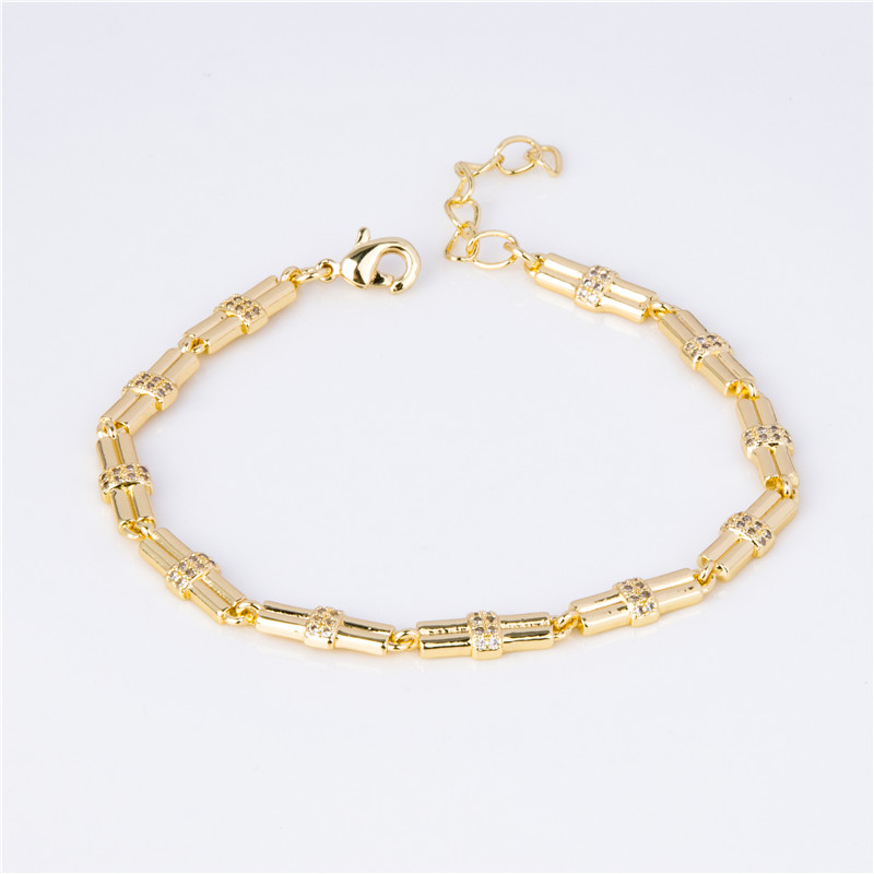 Gold-Plated Link Chain Bracelet - Polished Classic Chain, Minimalist Everyday Jewelry for Women