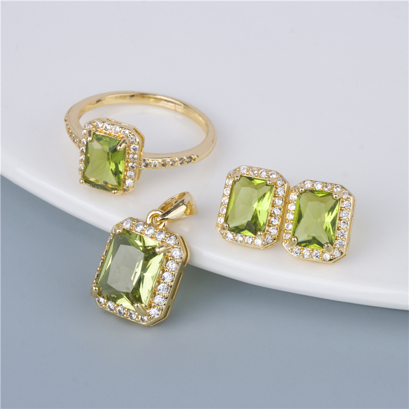 Gold-Plated Peridot Jewelry Set - Green 3 Piece Ring, Earrings & Pendant, Fresh Nature Set Gold-Plated Peridot Jewelry Set - Green 3 Piece Ring, Earrings & Pendant, Fresh Nature Set
