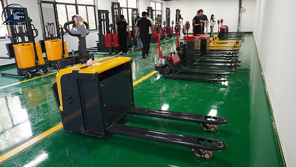 CDD0235 Apilador Eléctrico de Plataforma de 2 Toneladas y 3,5 m, Apilador de Palés con Conducción a Bordo