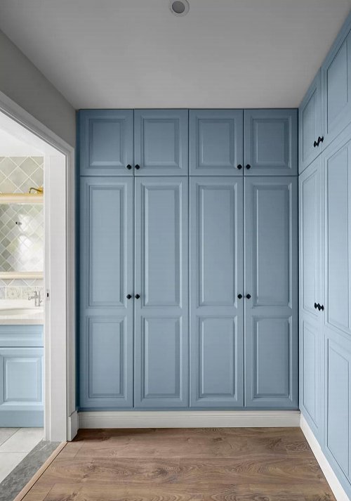 cloakroom