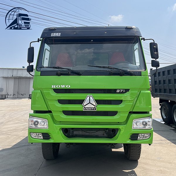 Самосвал Sinotruk Howo 6x4 мощностью 371 HP