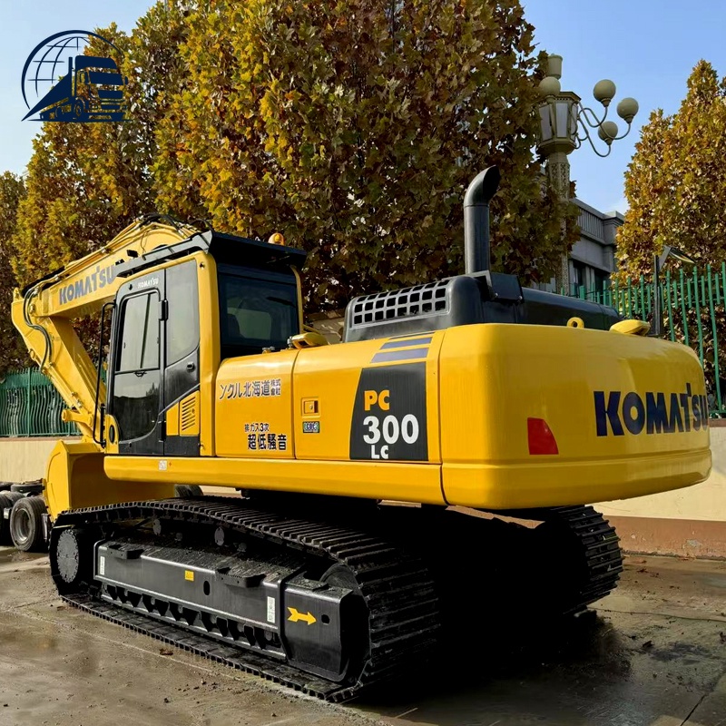 Гидравлический экскаватор Komatsu PC300/300LC массой 33 тонны