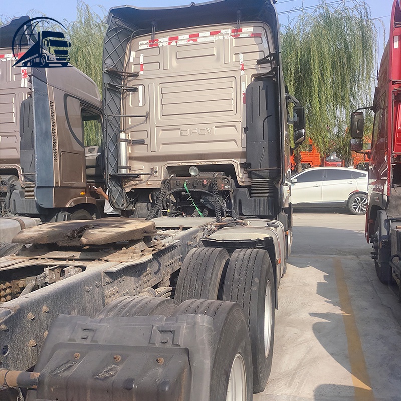Тягач Dongfeng KX 6x4 мощностью 560 л. с.