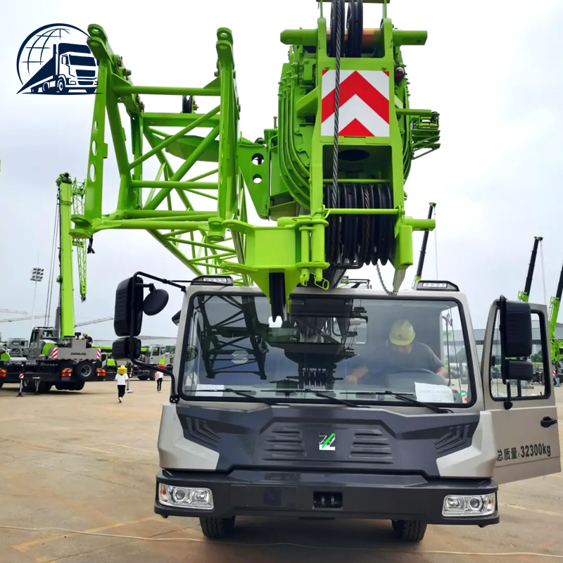 Автокран Zoomlion ZTC250A грузоподъёмностью 25 тонн
